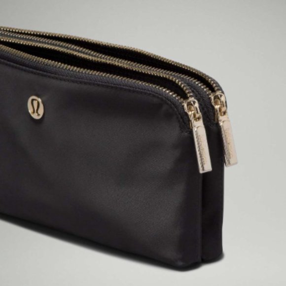 (2374/75/76/77/78/79) 🍋 NWT LULULEMON CURVED WRISTLET **sold out online - Picture 5 of 5